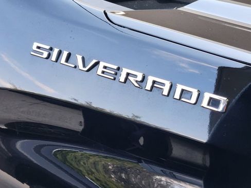 Used 2020 Chevrolet Silverado 1500 Custom w/ Custom Value Package RWD image 10