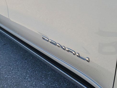 Used 2020 GMC Sierra 1500 Denali w/ Denali Ultimate Package image 41