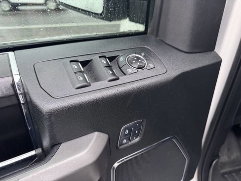 Used 2018 Ford F150 Platinum w/ Technology Package image 14