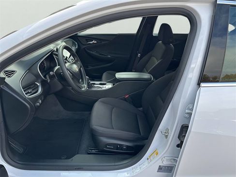 Used 2023 Chevrolet Malibu LT image 14