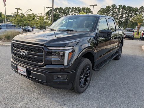 New 2025 Ford F150 Lariat w/ Equipment Group 502A High image 8