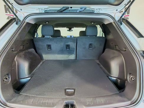 Used 2023 Chevrolet Blazer LT w/ Driver Confidence Package image 24