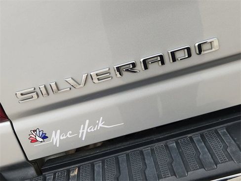 Used 2023 Chevrolet Silverado 2500 LT image 29