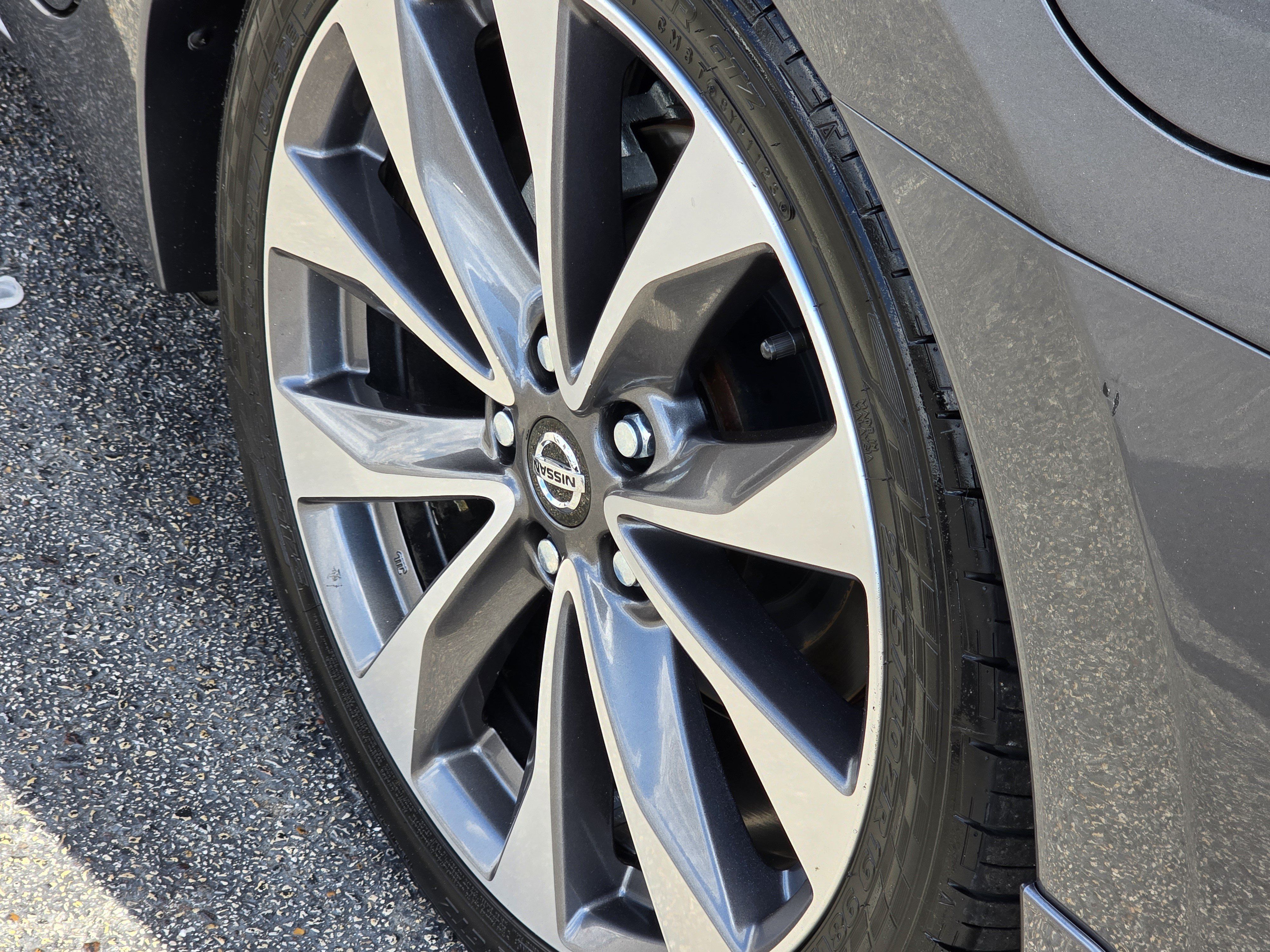 Used 2021 Nissan Maxima Platinum w/ Sport Mat Group FWD image 8
