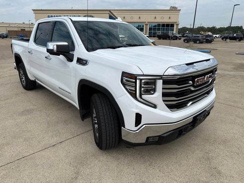 Used 2024 GMC Sierra 1500 SLT RWD image 18