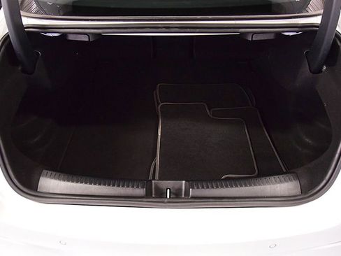 Used 2025 Mercedes-Benz CLA 250 4MATIC image 31