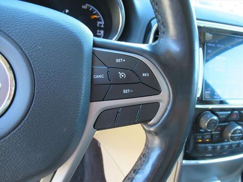 Used 2019 Jeep Grand Cherokee Limited image 20