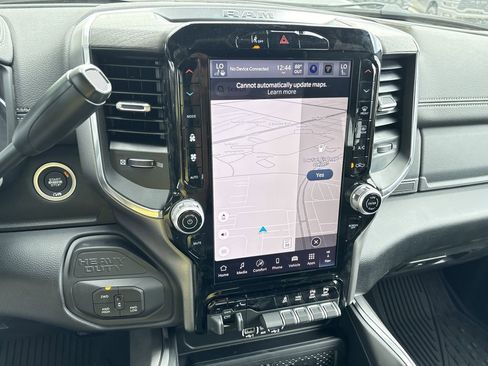 New 2026 RAM 2500 Laramie AWD/4WD image 20