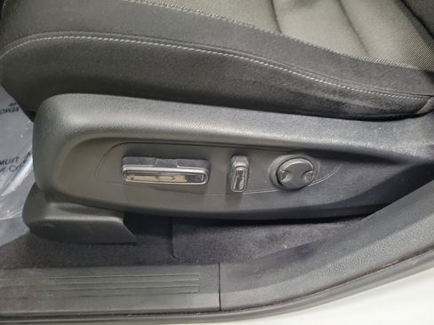 Used 2023 Honda CR-V EX image 19