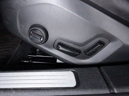 Certified 2023 Volvo S60 B5 Plus w/ Climate Package image 13