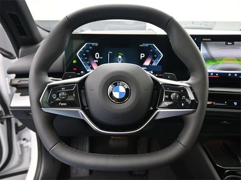 New 2026 BMW 530i w/ Premium Package image 2