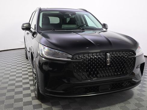 New 2026 Lincoln Aviator AWD w/ Jet Appearance Package image 9