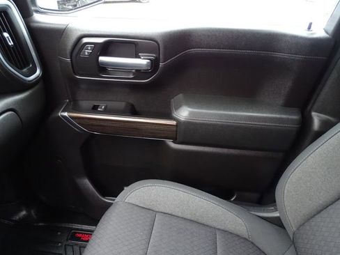 Used 2020 Chevrolet Silverado 1500 LT w/ All-Star Edition image 10