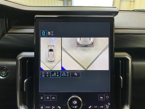 Used 2025 GMC Acadia Elevation image 47