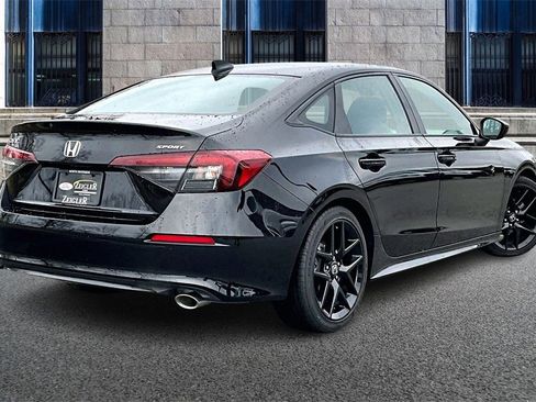 Used 2025 Honda Civic Sport image 11