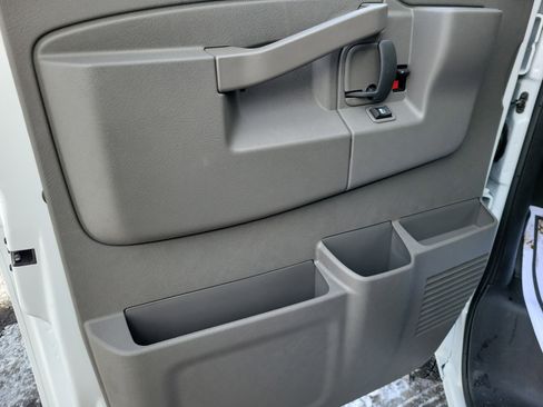 New 2025 GMC Savana 3500 w/ Power Convenience Package image 17