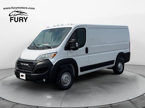 New 2026 RAM ProMaster 2500 w/ Convenience Group FWD image 8