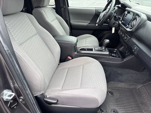 Used 2023 Toyota Tacoma SR w/ SR Convenience Package AWD/4WD image 20