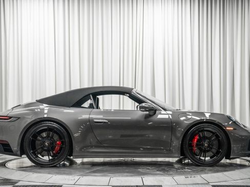 Used 2023 Porsche 911 Cabriolet image 40