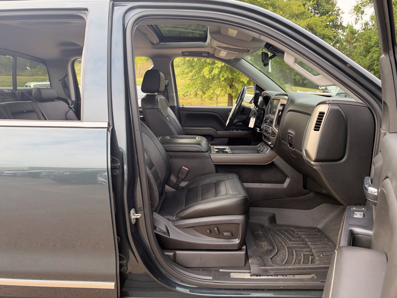 Used 2018 GMC Sierra 1500 Denali w/ Denali Ultimate Package AWD/4WD image 41