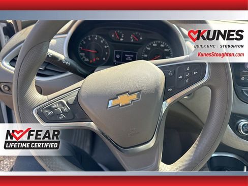 Used 2022 Chevrolet Malibu LT FWD image 20
