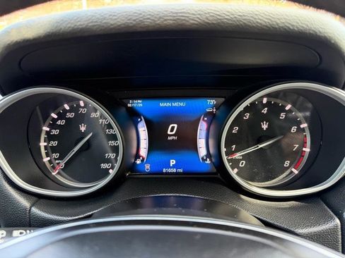 Used 2017 Maserati Levante image 12