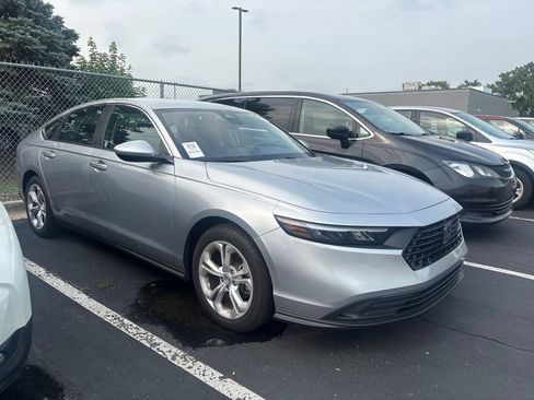 Used 2025 Honda Accord LX image 1