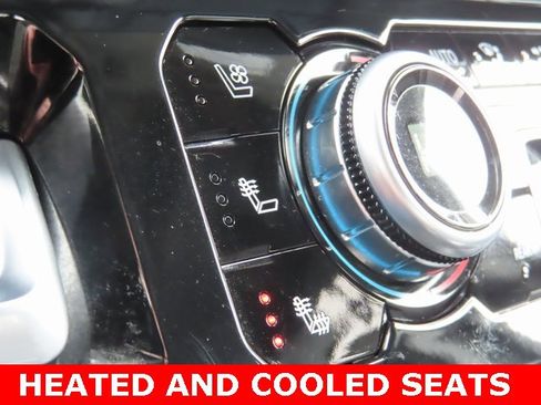 Used 2024 GMC Sierra 2500 Denali image 4