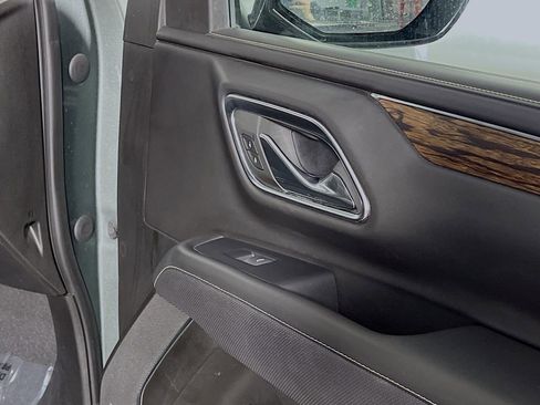 Used 2023 Chevrolet Tahoe Premier RWD image 28