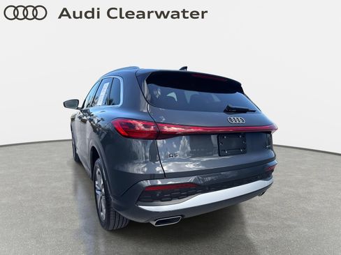Used 2025 Audi Q5 Premium image 9