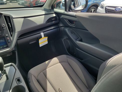 Used 2025 Subaru Crosstrek 2.0i image 16