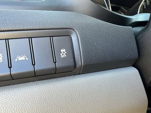 Used 2018 Kia Sedona LX w/ LX Essentials Premium Package image 33