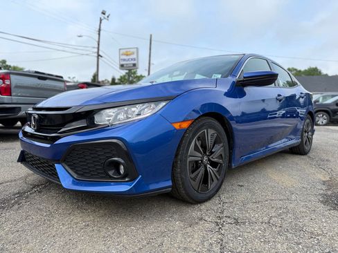 Used 2017 Honda Civic EX image 2