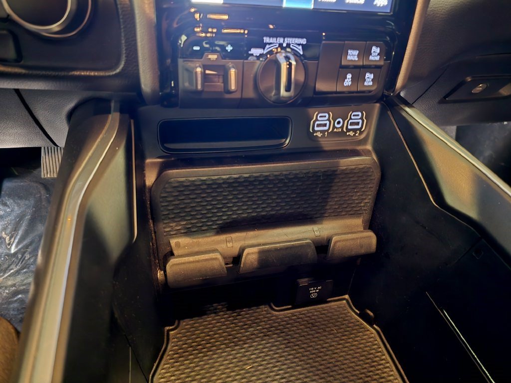 Used 2023 RAM 1500 Big Horn AWD/4WD image 30