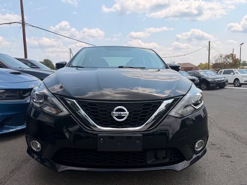 Used 2018 Nissan Sentra SR w/ Technology Package FWD image 3