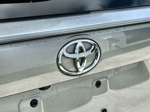 Used 2024 Toyota RAV4 XLE w/ Convenience Package image 16