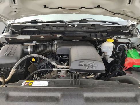 Used 2022 RAM 1500 Classic SLT w/ Electronics Group AWD/4WD image 28