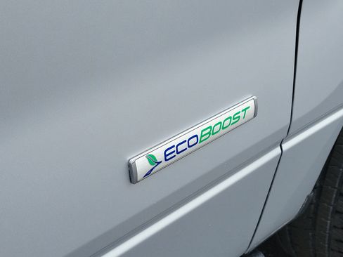 Used 2013 Ford F150 XLT w/ Luxury Equipment Group image 6