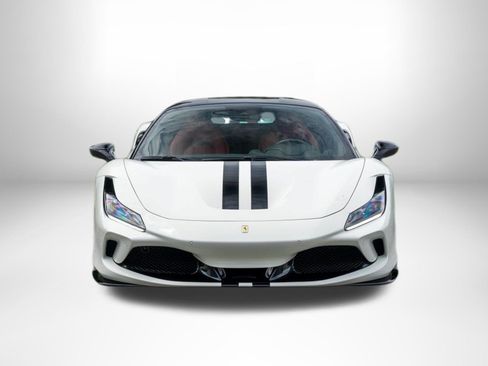 Used 2022 Ferrari F8 Tributo RWD image 5