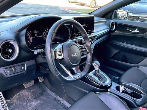 Used 2023 Kia Forte GT-Line image 9