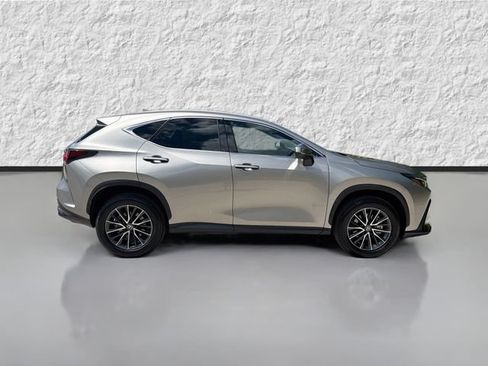 Used 2025 Lexus NX 250 FWD w/ Accessory Package (Z1) image 2