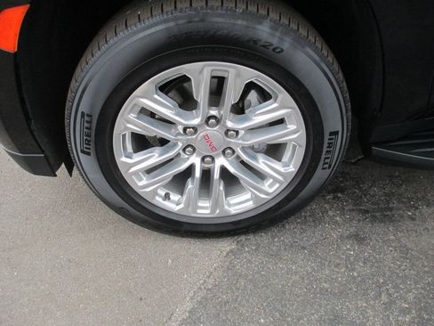 Certified 2021 GMC Yukon XL SLT w/ SLT Premium Package image 13