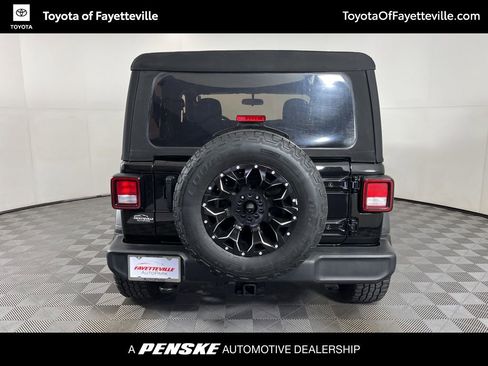 Used 2022 Jeep Wrangler Sport S image 7