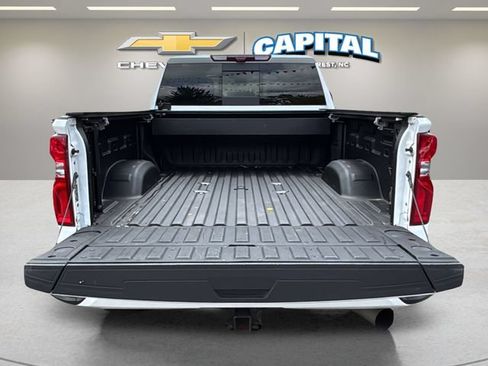 Used 2024 Chevrolet Silverado 2500 High Country w/ High Country Premium Package AWD/4WD image 32