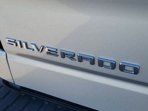 Used 2020 Chevrolet Silverado 1500 LT w/ Texas Edition AWD/4WD image 6