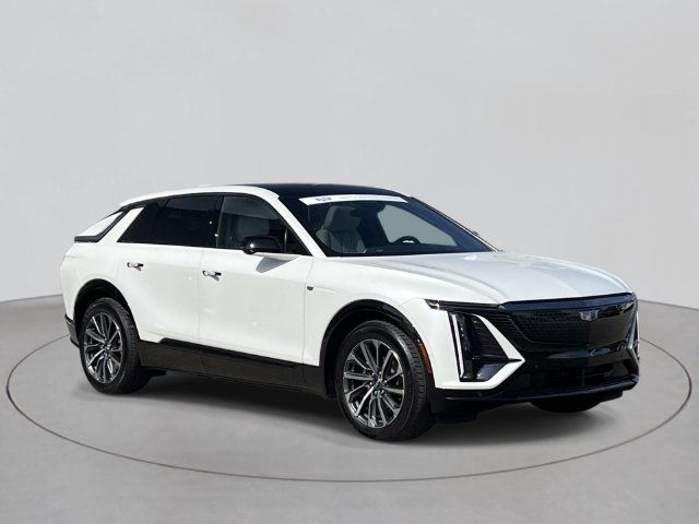 Used 2024 Cadillac Lyriq Sport w/ LPO, Floor Liner Package AWD/4WD image 6
