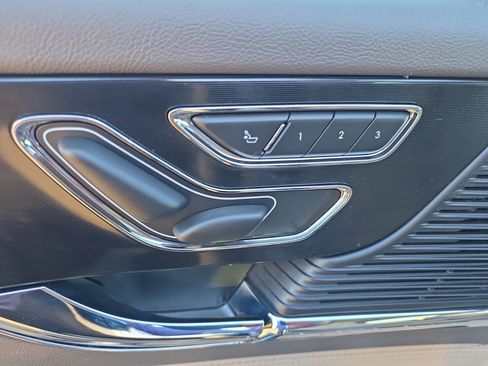 Used 2022 Lincoln Corsair AWD w/ Equipment Group 101A image 26