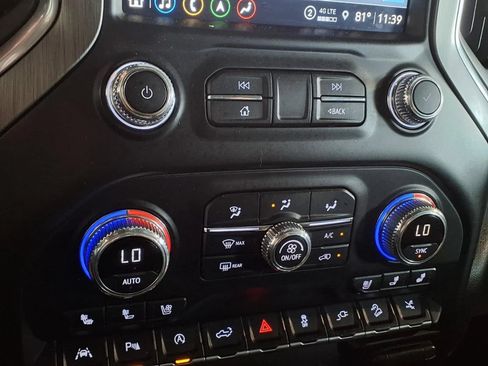 Used 2021 GMC Sierra 1500 Denali w/ Denali Ultimate Package AWD/4WD image 19
