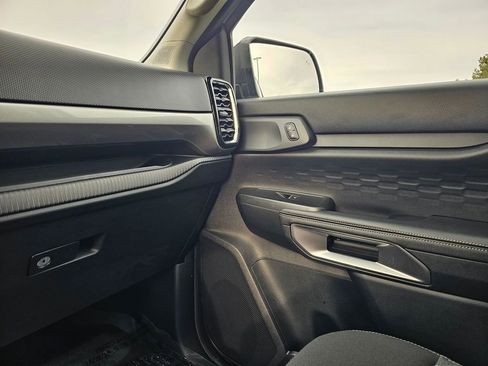 New 2025 Ford Ranger XLT w/ Equipment Group 301A High image 19