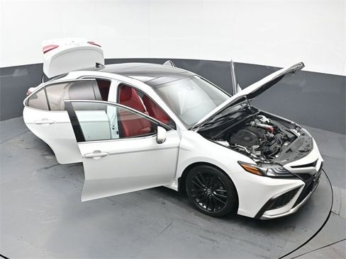 Used 2022 Toyota Camry XSE image 54